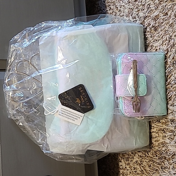 Loungefly Disney The Little Mermaid Crossbody and Wallet - Picture 7 of 9